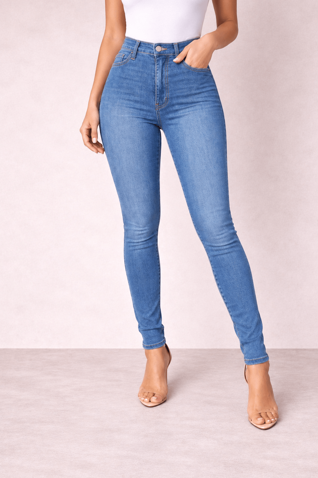 Pantalón Cashia Denim 101 en color denim medio de tiro alto y corte slim fit, medio plano inferior en talla S.
