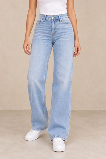 Medio plano inferior del pantalón Cashia Denim 402 azul claro, representación de talla XS, 24–25.