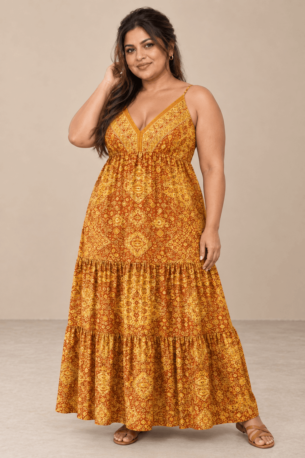 Vestido Cashia Taormina mostaza en modelo talla 3XL, vista de cuerpo entero