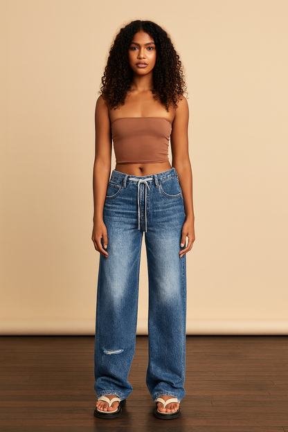 Pantalón Cashia Barcelona, vaquero, pierna recta, cordón en la cintura, vista frontal de cuerpo entero