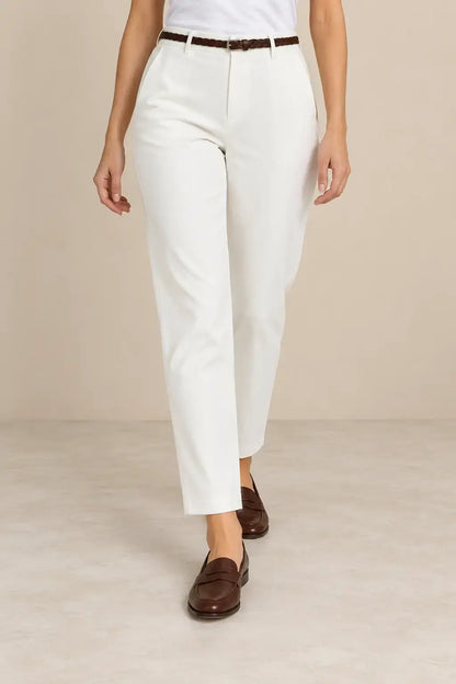 Pantalón de mujer recto con bajo vuelto, corte elegante y cómodo de Cashia Crest, ideal para cualquier ocasión.