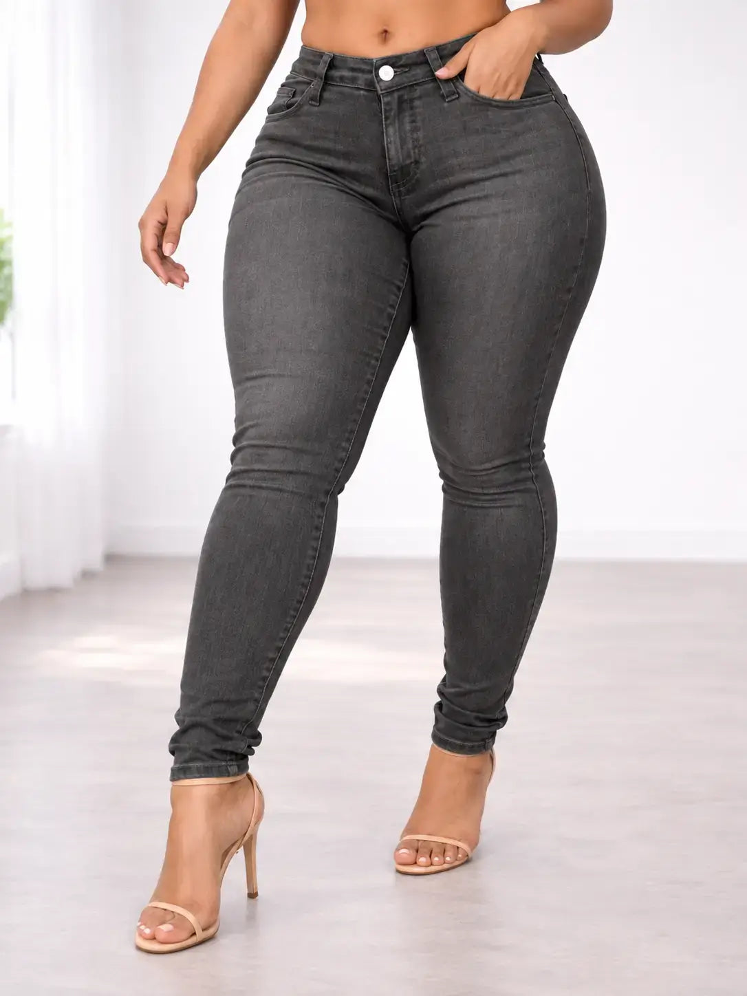 Pantalón Cashia Denim 102 gris, talla XL, vaquero pitillo de tiro alto con efecto denim lavado y pernera ajustada.