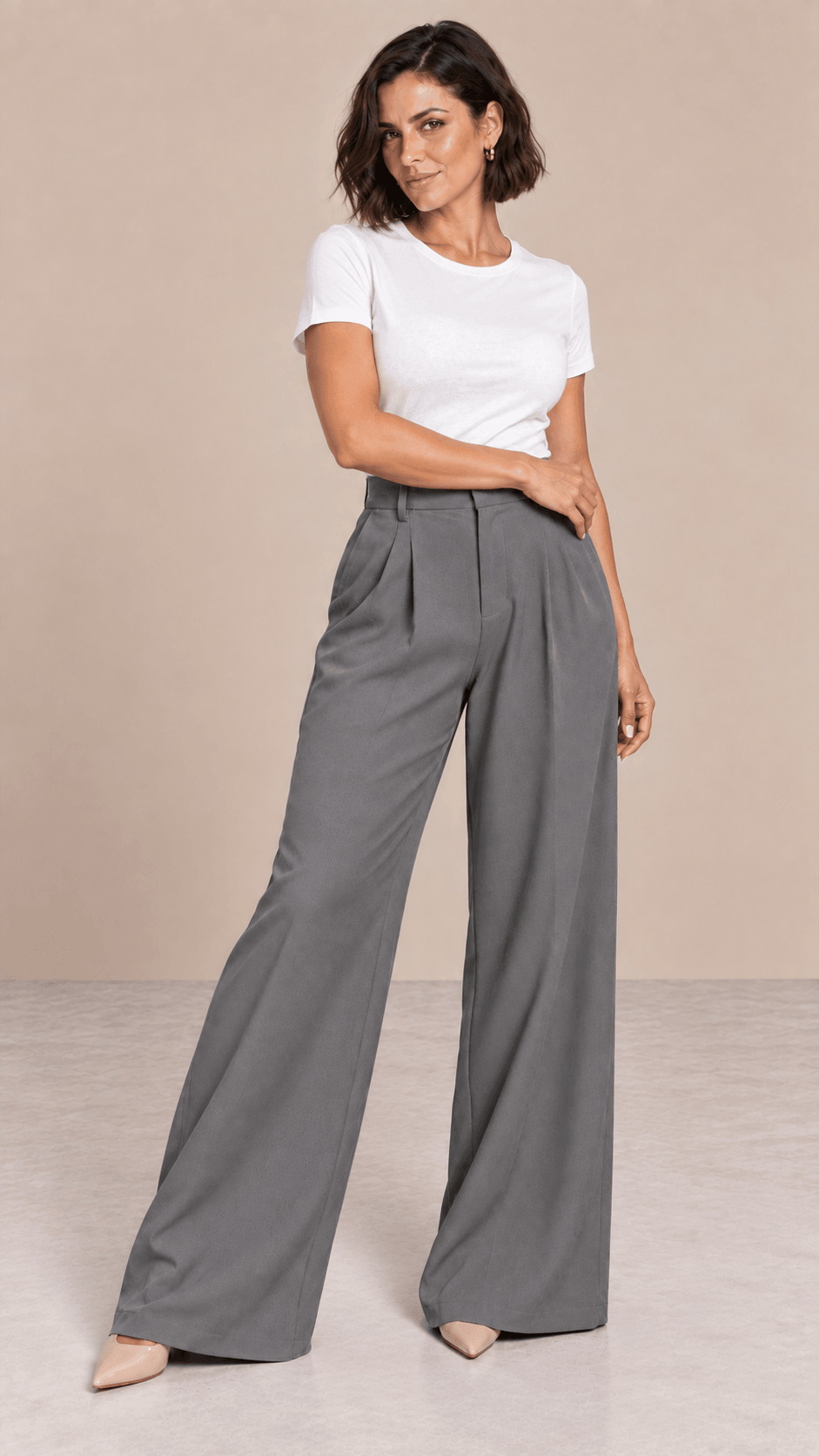 Pantalón Cashia Flow gris talla M de pierna ancha en cuerpo entero
