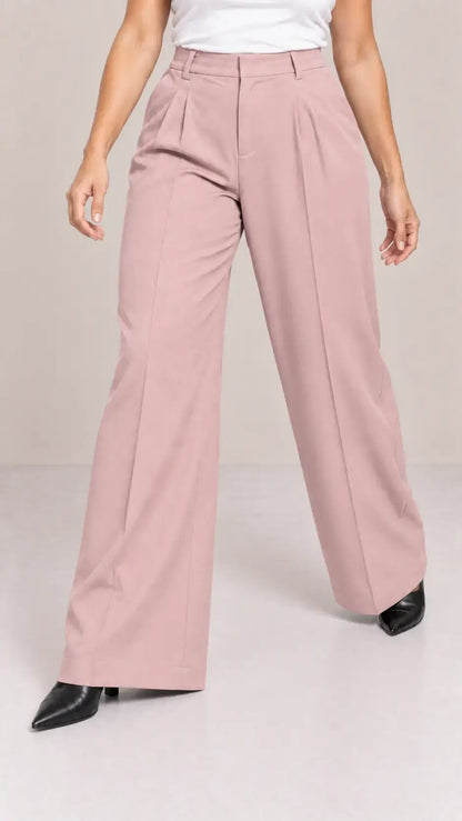 Pantalón Cashia Flow rosa empolvado talla S en medio plano inferior con modelo rubia