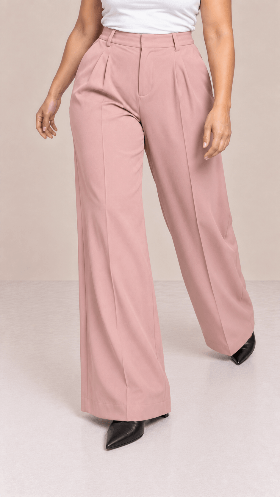 Pantalón Cashia Flow rosa empolvado talla XL en medio plano inferior