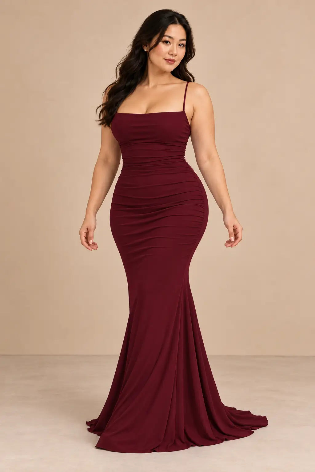 Vestido Cashia Ravello vino tinto, talla L, sobre modelo asiática con pelo suelto.